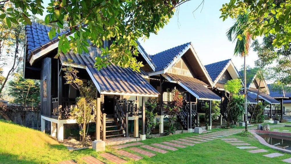 Sansan Resort 40/50