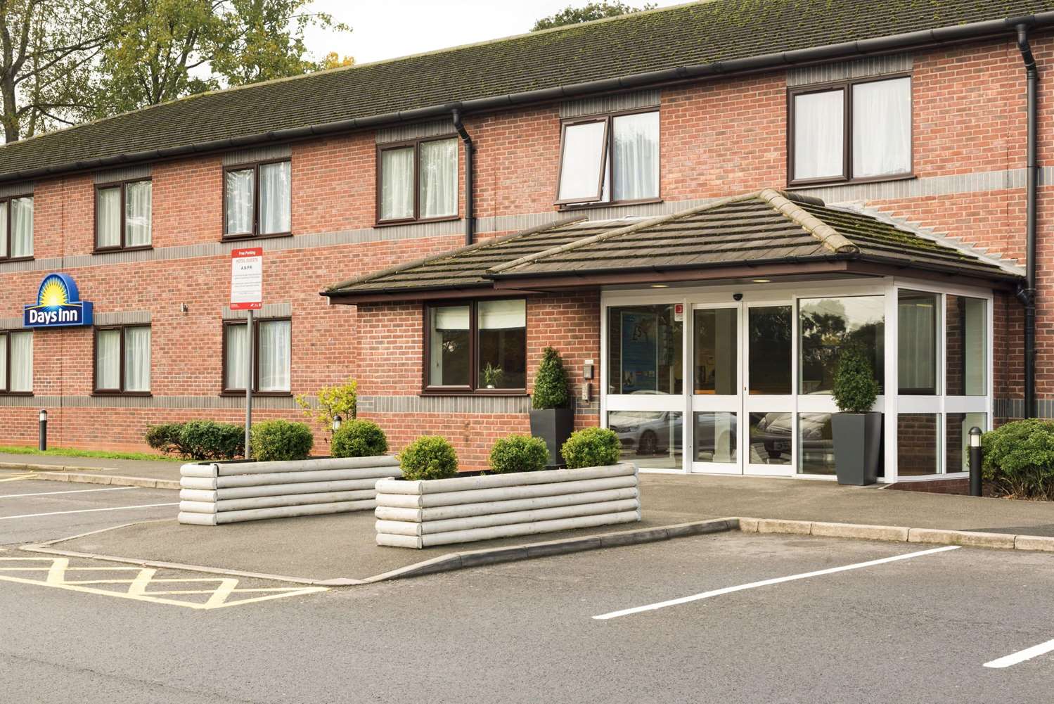 Days Inn by Wyndham Corley NEC M6 2/28