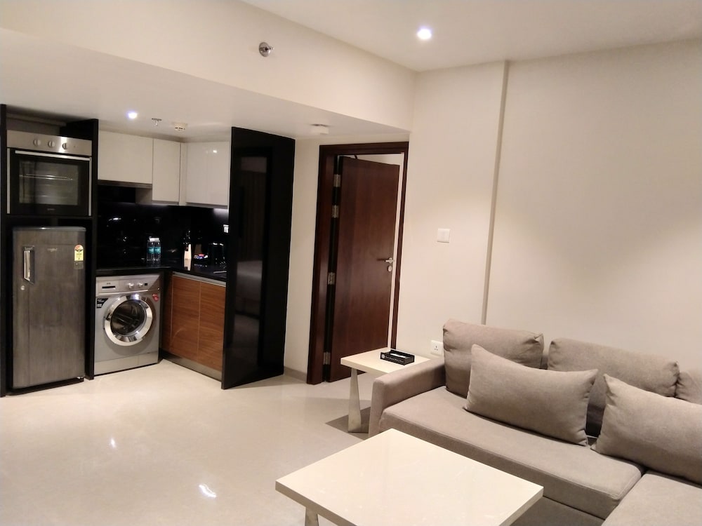 Ramee Hometel 31/50