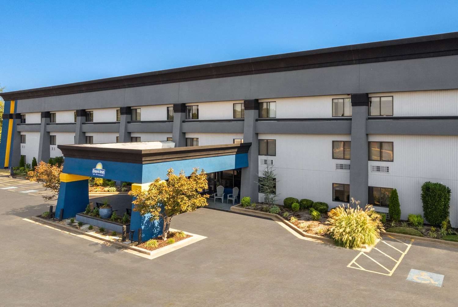 Days Inn by Wyndham Fort Smith 2/29