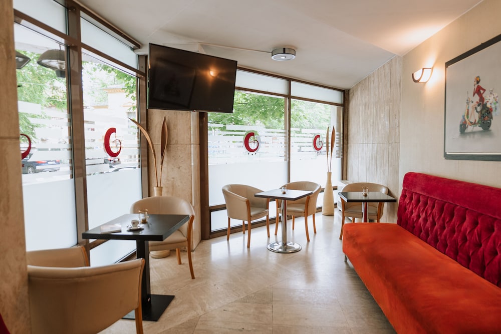 Hotel Duke Armeneasca 48/65
