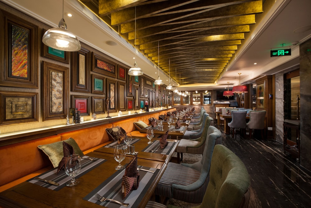 Peridot Gallery Classic Boutique Hotel 49/60