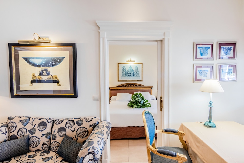 Guadalpin Suites 33/50