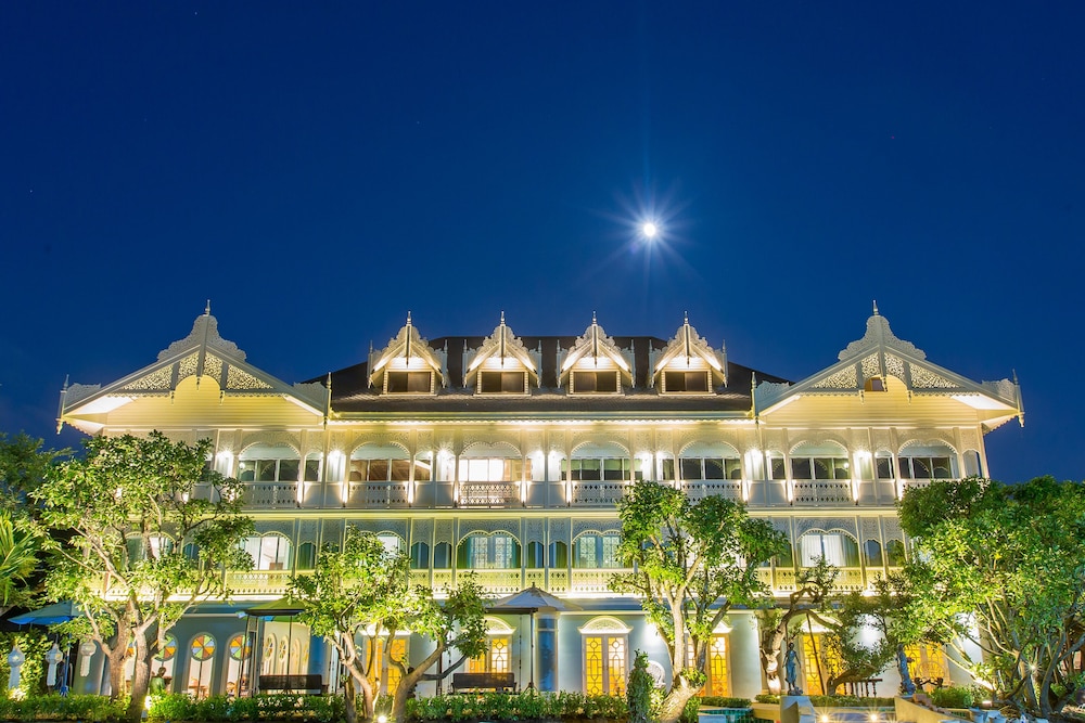 At Pingnakorn Riverside in CHIANG MAI