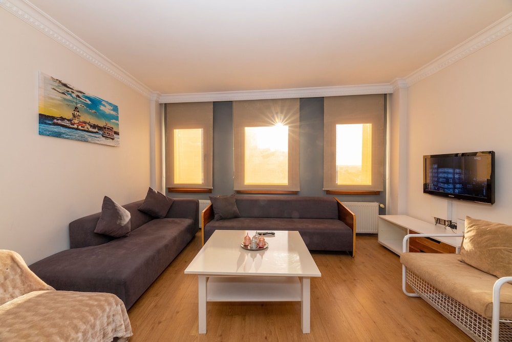 Opera House Hotel 45/64