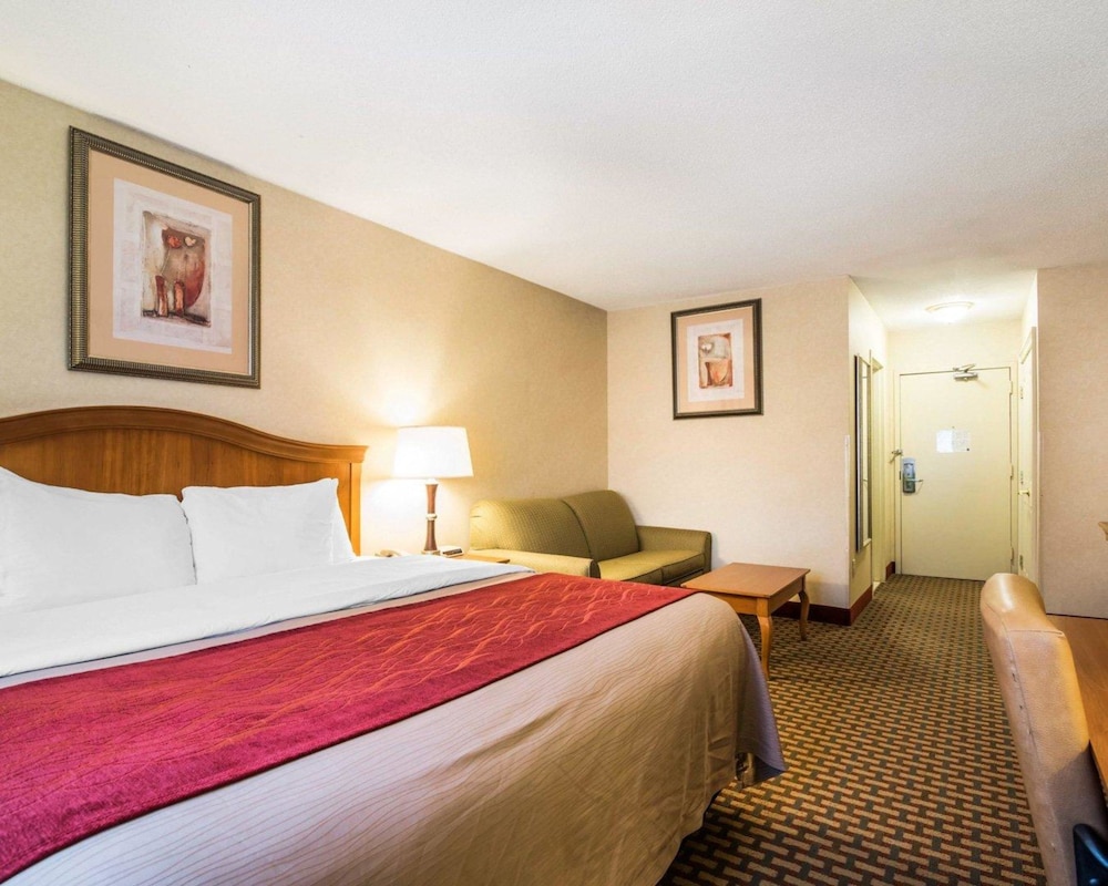 Quality Inn Ashland, NH 15/33