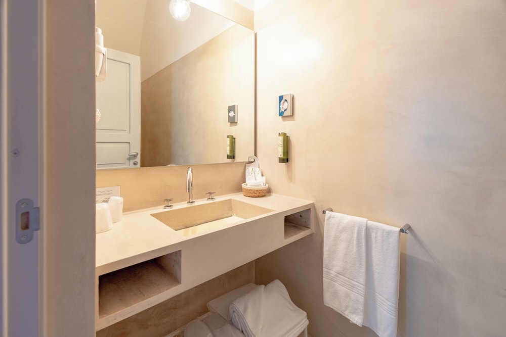 Donna Domenica Boutique Suites 43/50