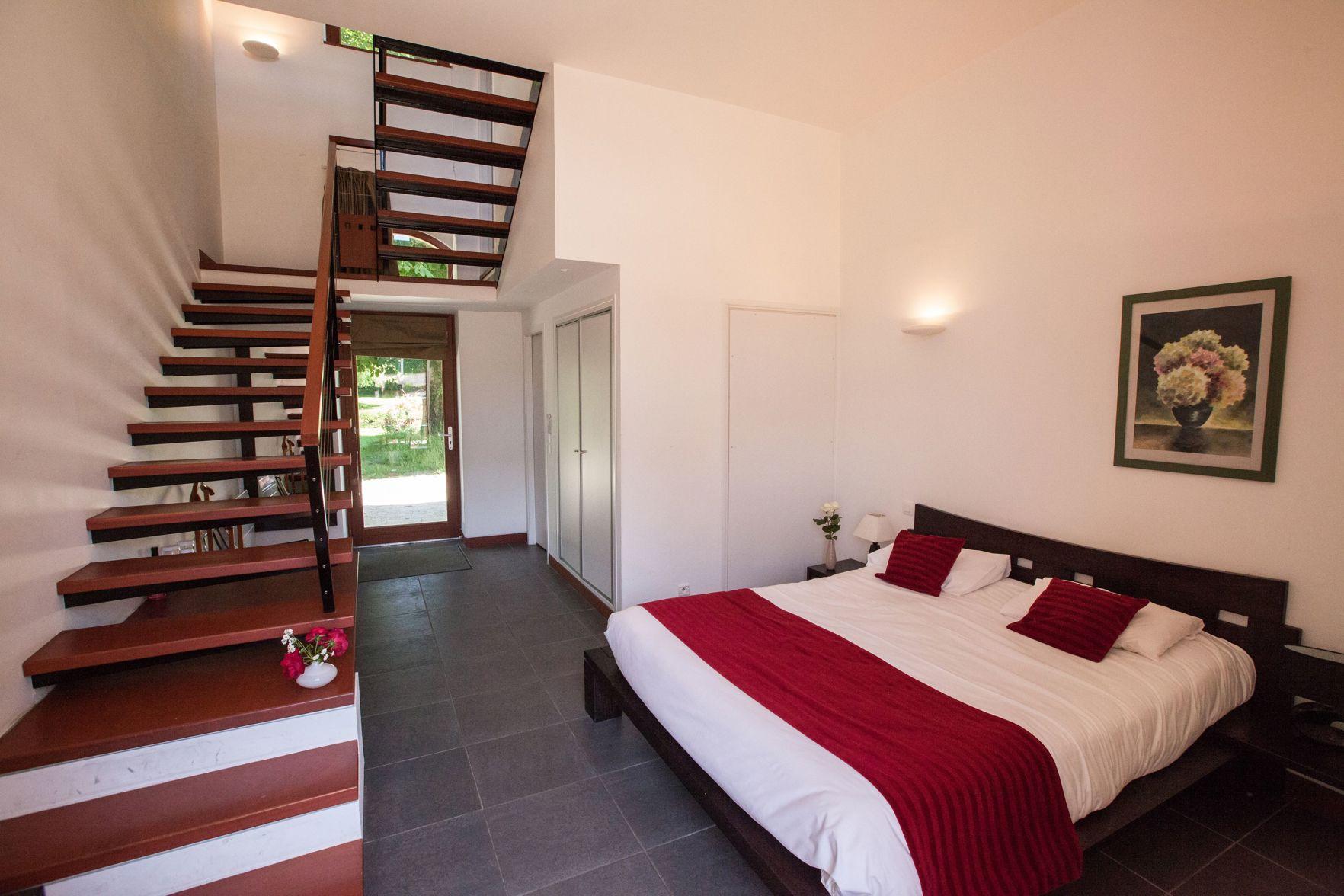 Duplex, Suite, Quadruple