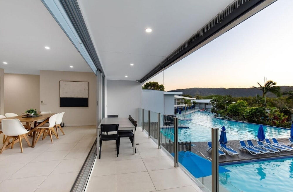 Pool Port Douglas 40/50