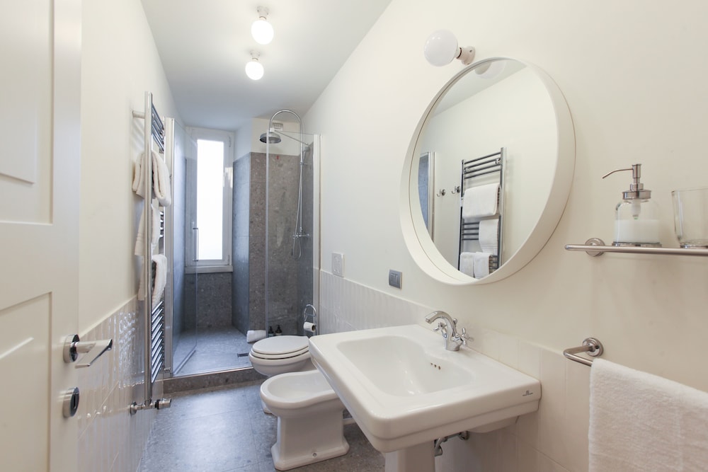 Ca Bela Vitruvio 42/44