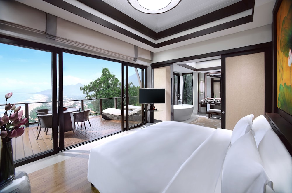 Banyan Tree Lang Co 33/78