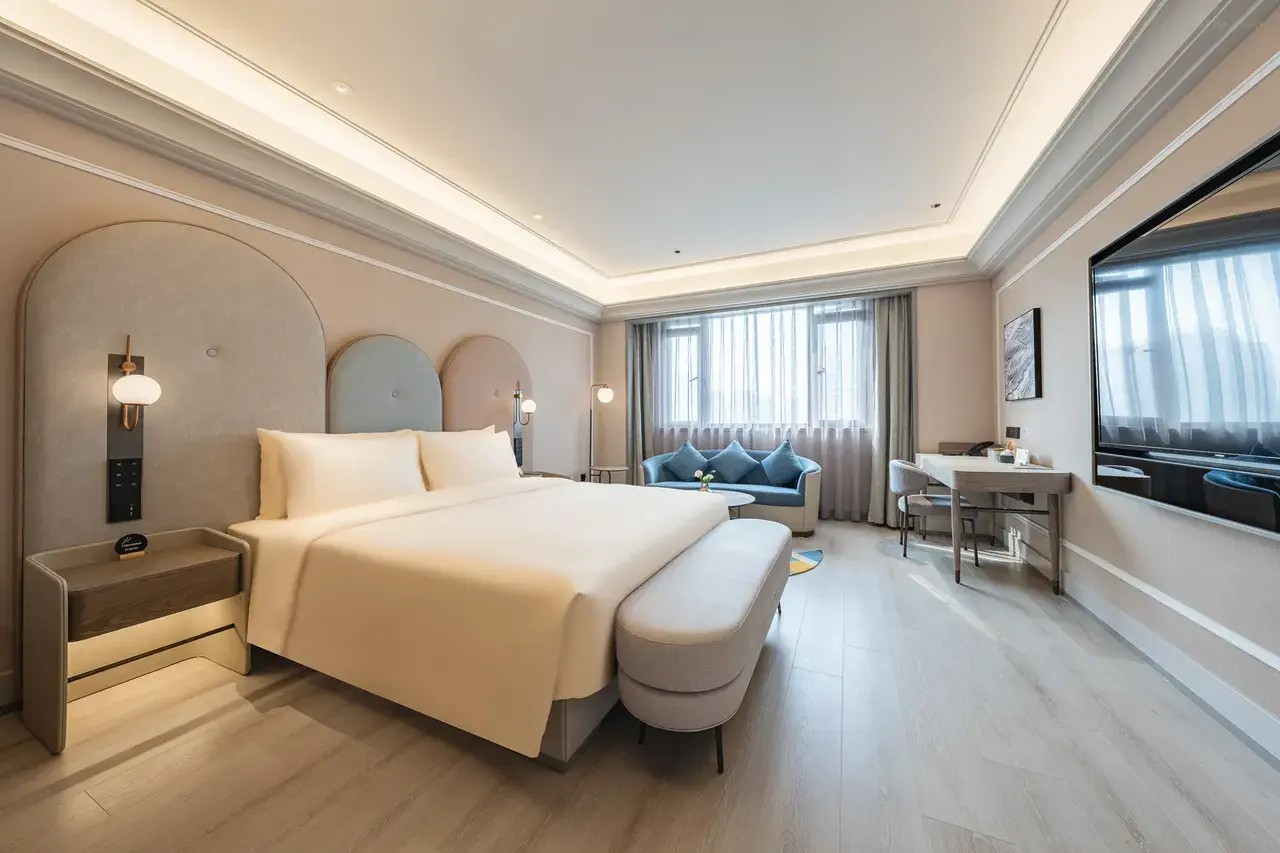 Shanghai Anting subway station Atour X Hotel 12/20