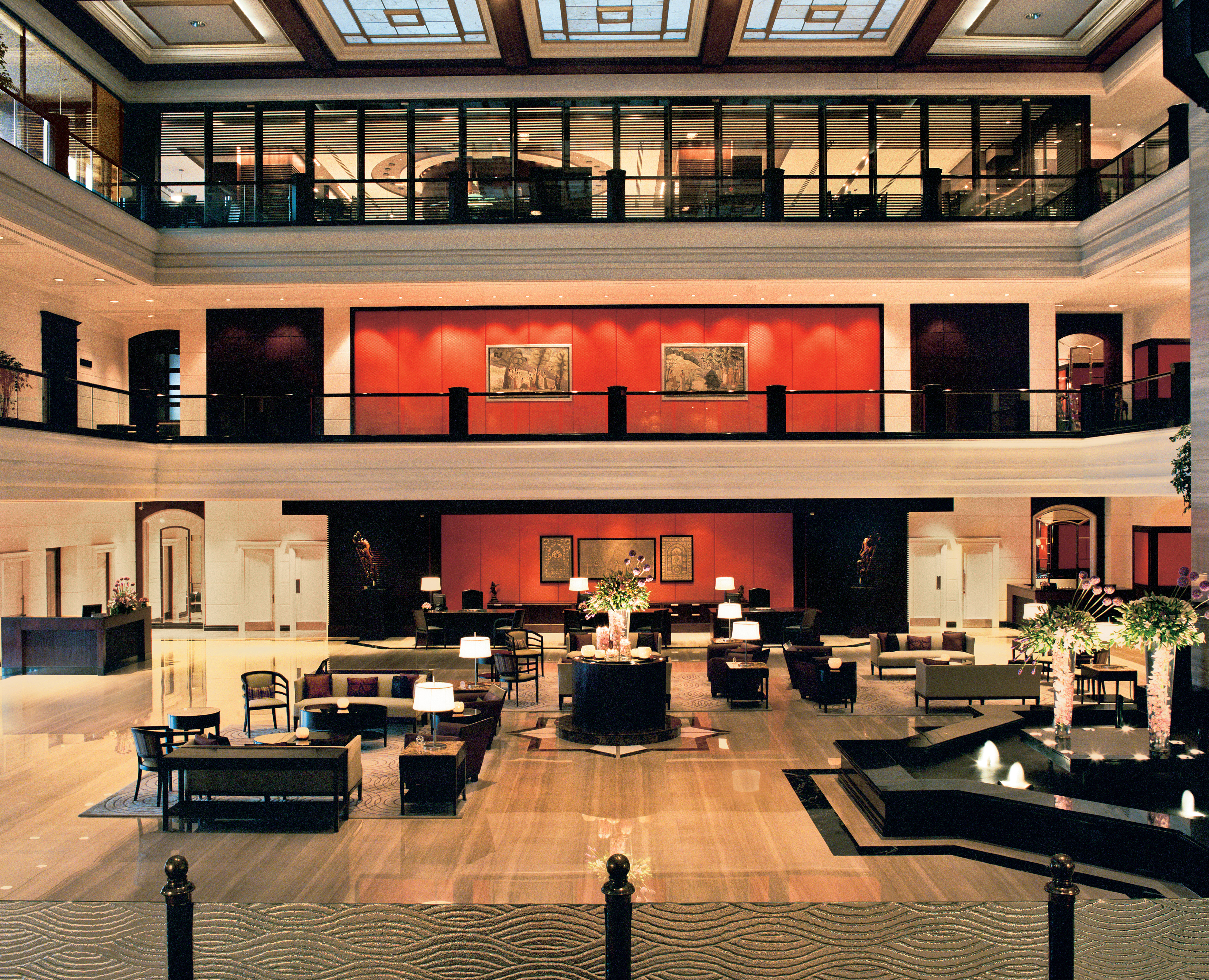 TAJ LANDS END 5/84