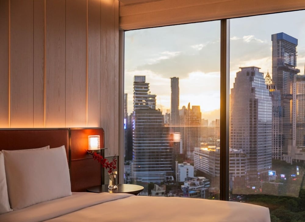 Andaz One Bangkok, By Hyatt 43/48
