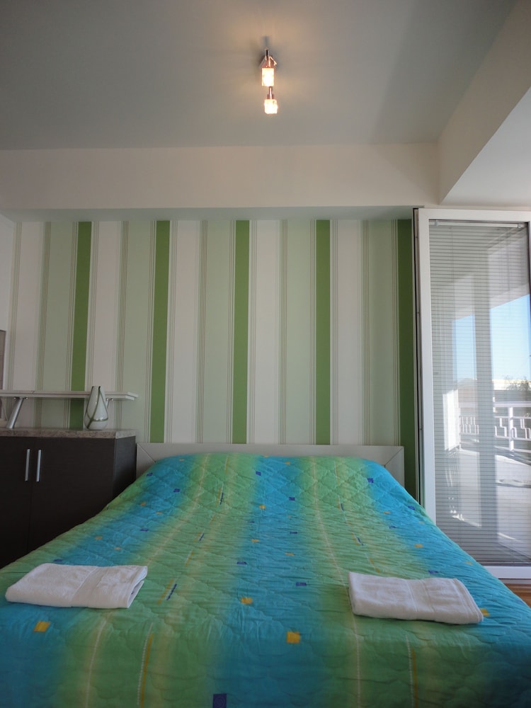 Accommodation Mell 11/30