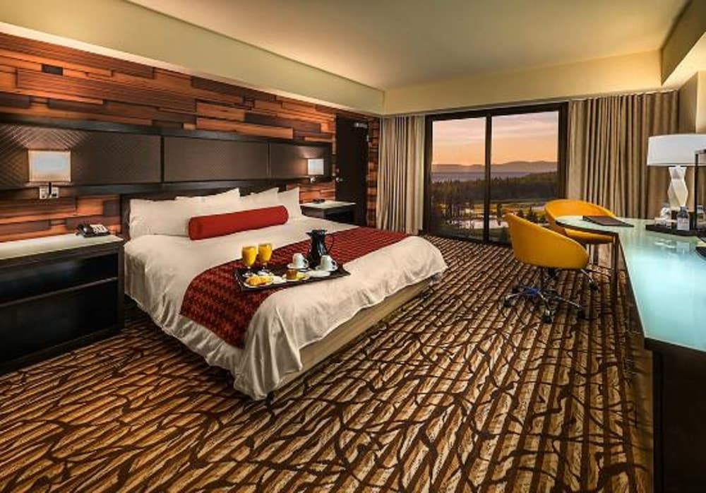 Ballys Lake Tahoe Casino Resort (Ex MontBleu Resort Casino and Spa) 20/68