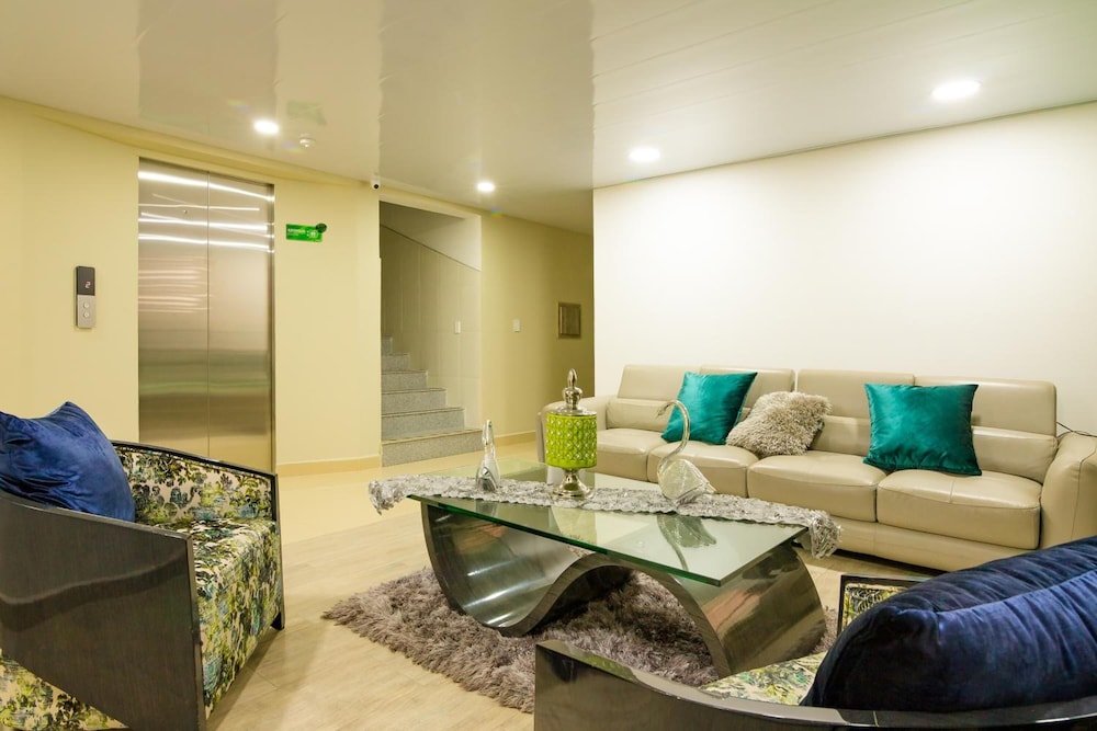 Ayenda 1420 Eco Suite 24/48