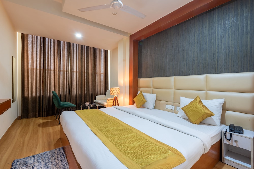 Hotel Oyster Pearl 12/50