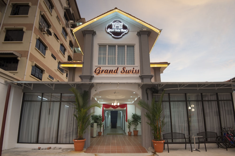 Grand Swiss Hotel 2/44
