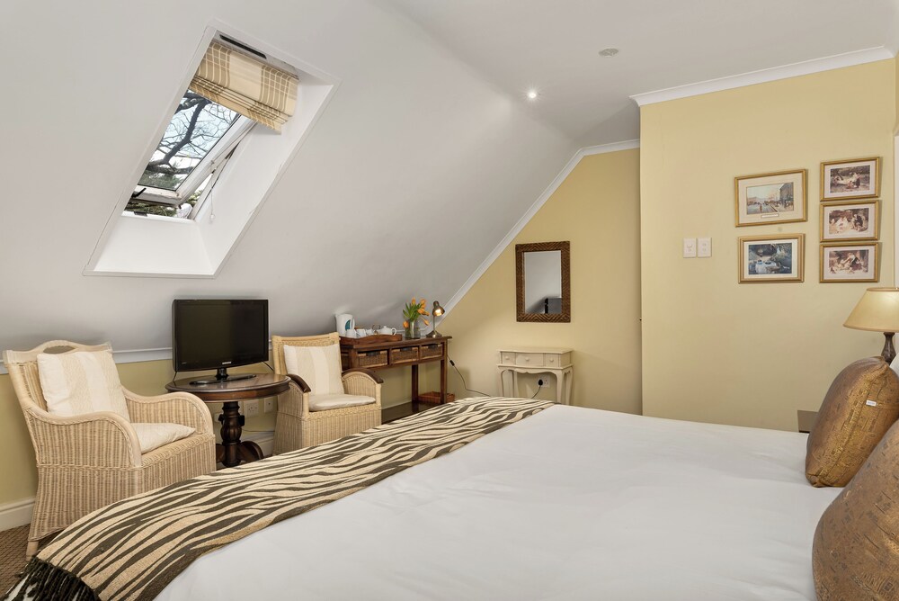 Gable Manor 18/64