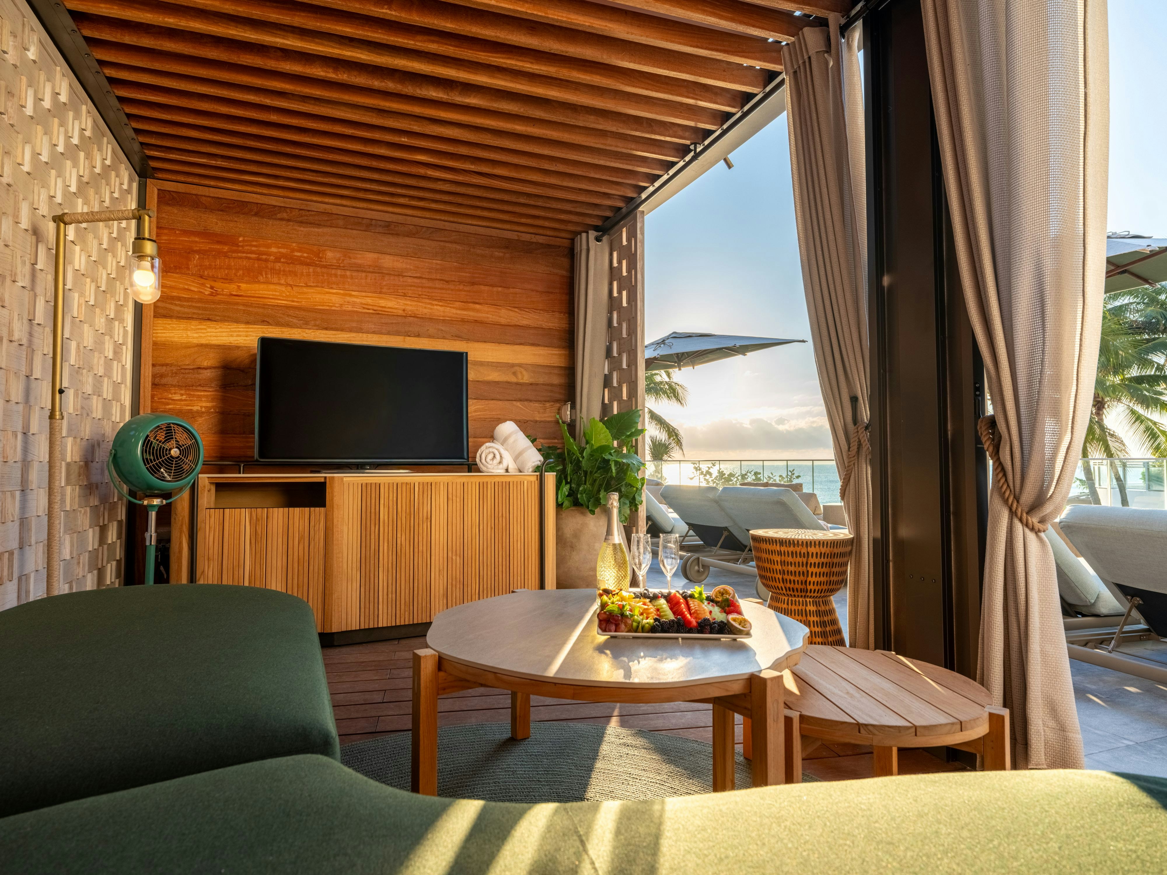 Signia by Hilton Diplomat Beach Resort 31/50