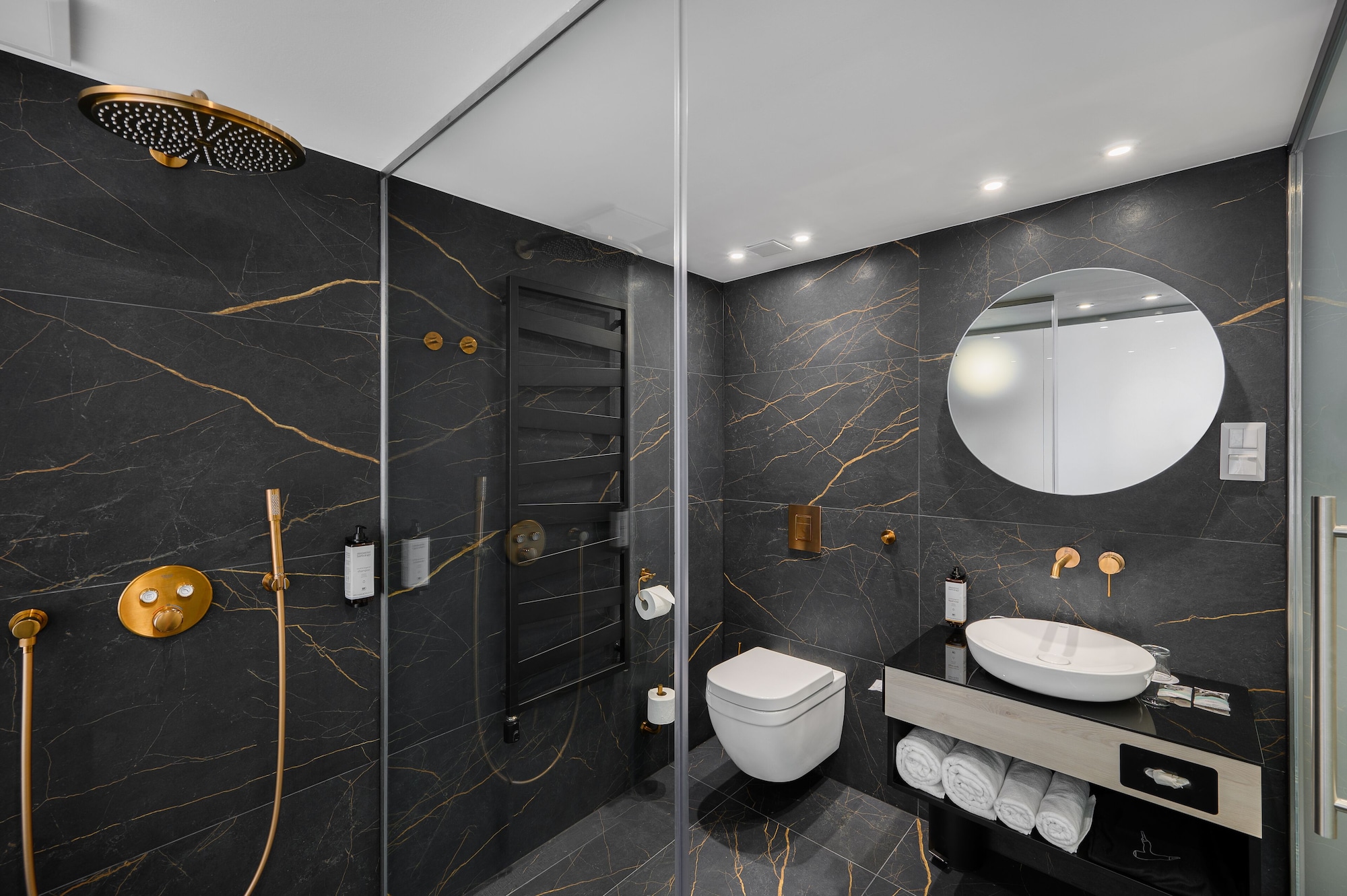 غرفة بريفيليج بسرير مزدوج مع أريكة، Mercure Tokaj Center 7/10
