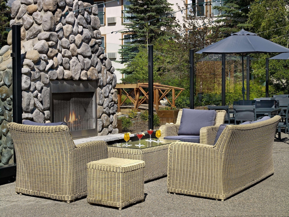 Coast Canmore Hotel Conference Centre 26/49