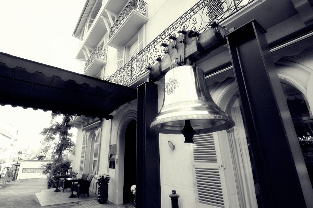 hotel