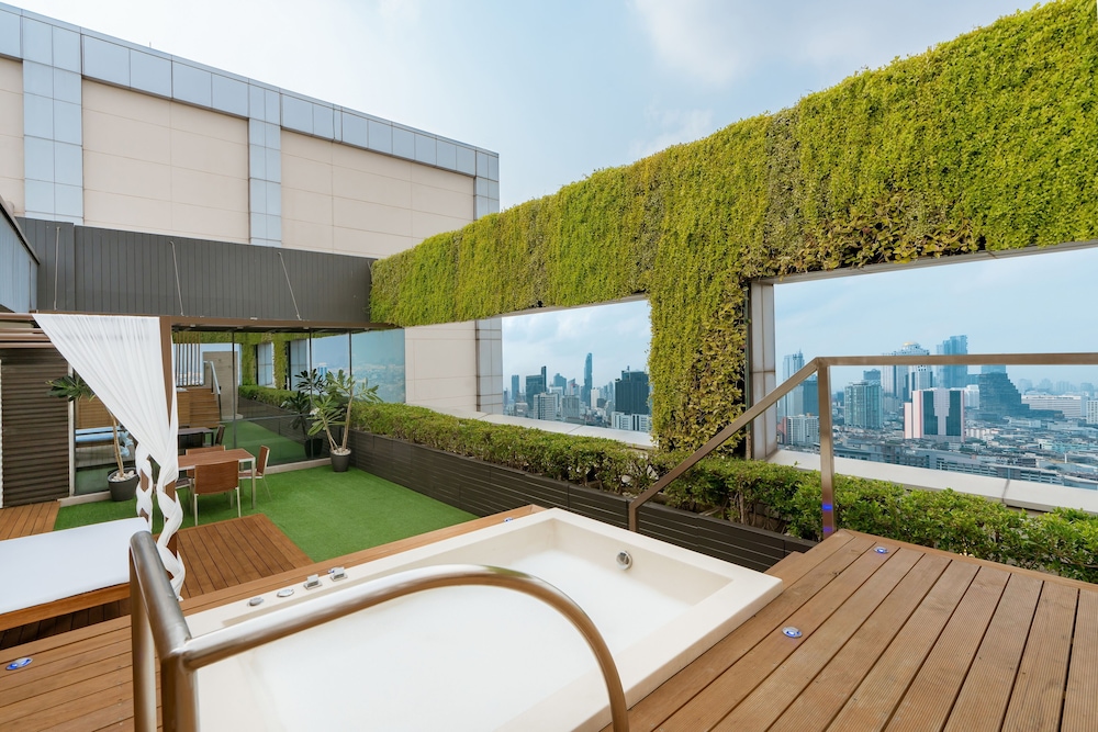 Pathumwan Princess Hotel 28/58