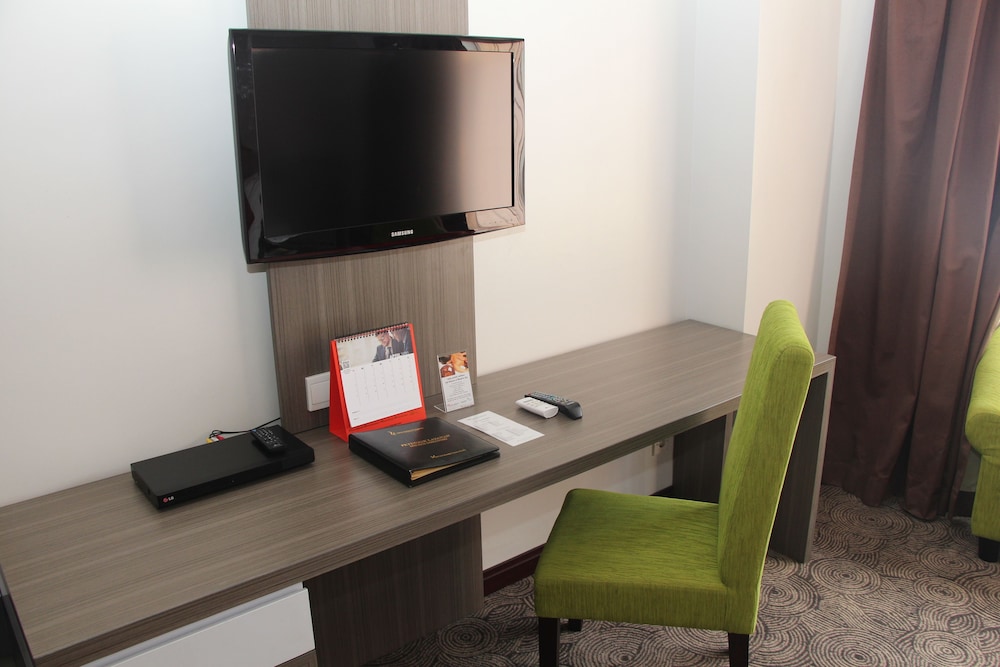 Swiss Belhotel Borneo Samarinda 57/68