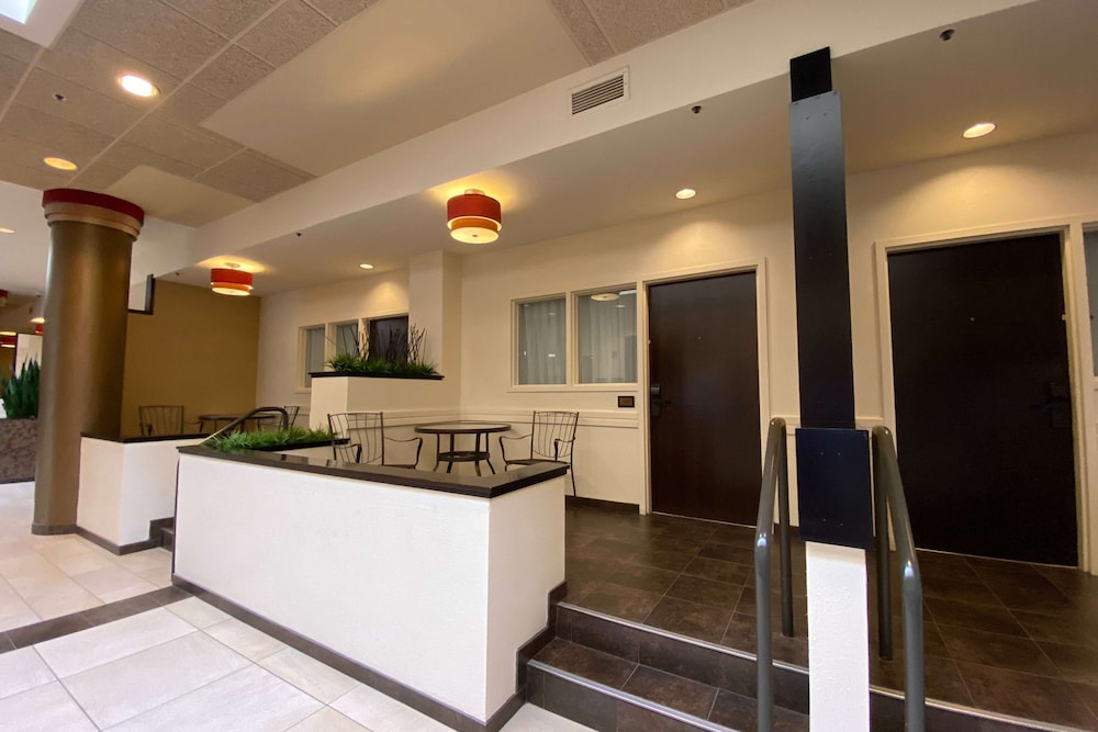 Wyndham Minneapolis South/Burnsville 10/64
