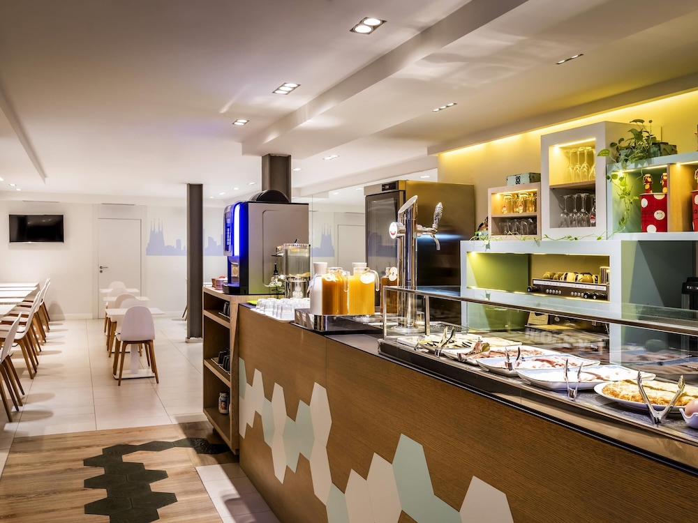 Ibis Styles Barcelona Centre Hotel 65/73