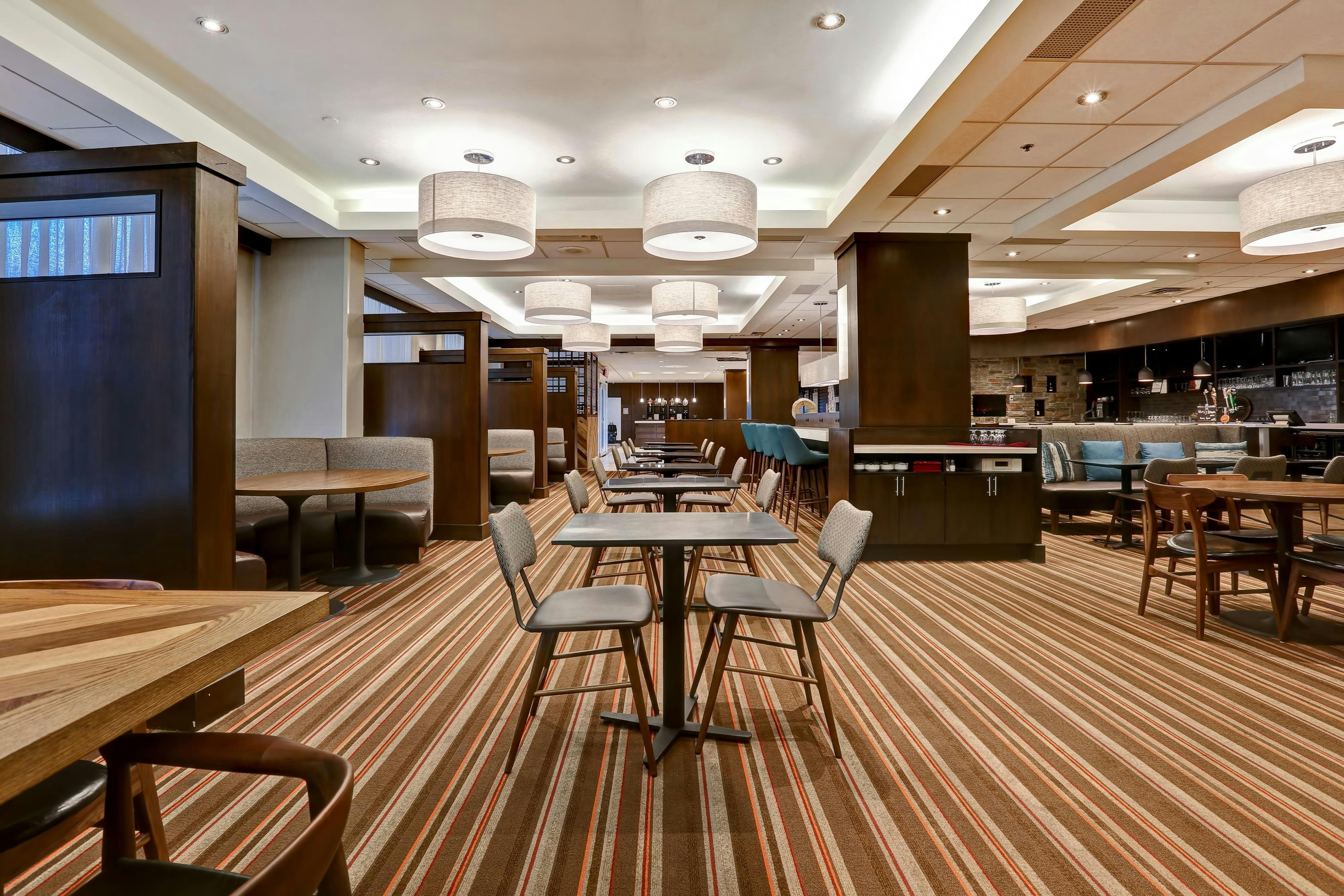 Four Points By Sheraton Toronto Mississauga 10/18