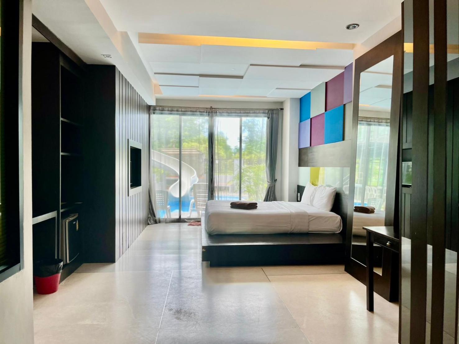 Deluxe, Double Bed, Pool Access