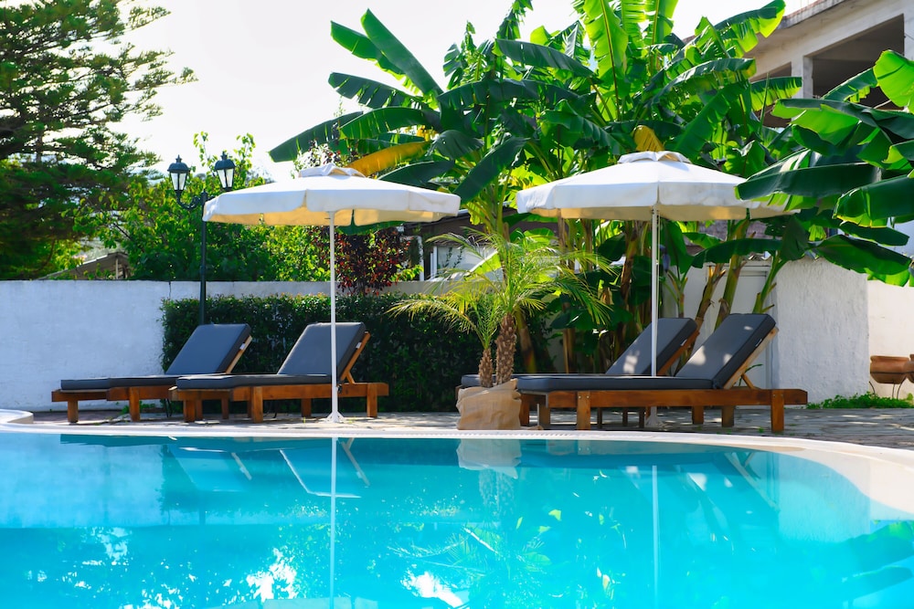 Aquarius Beach Aparthotel 9/69