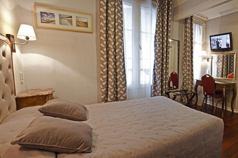 HOTEL HIPPODROME 5/27
