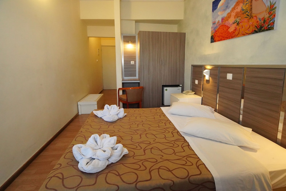 SOCRATES HOTEL 21/44
