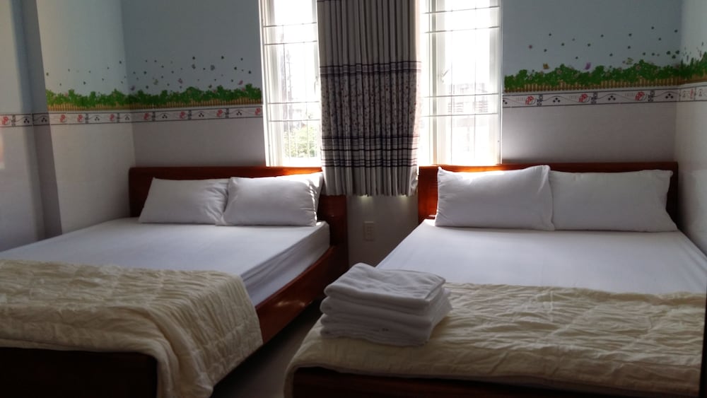 Ngan Giang Guest House 18/65