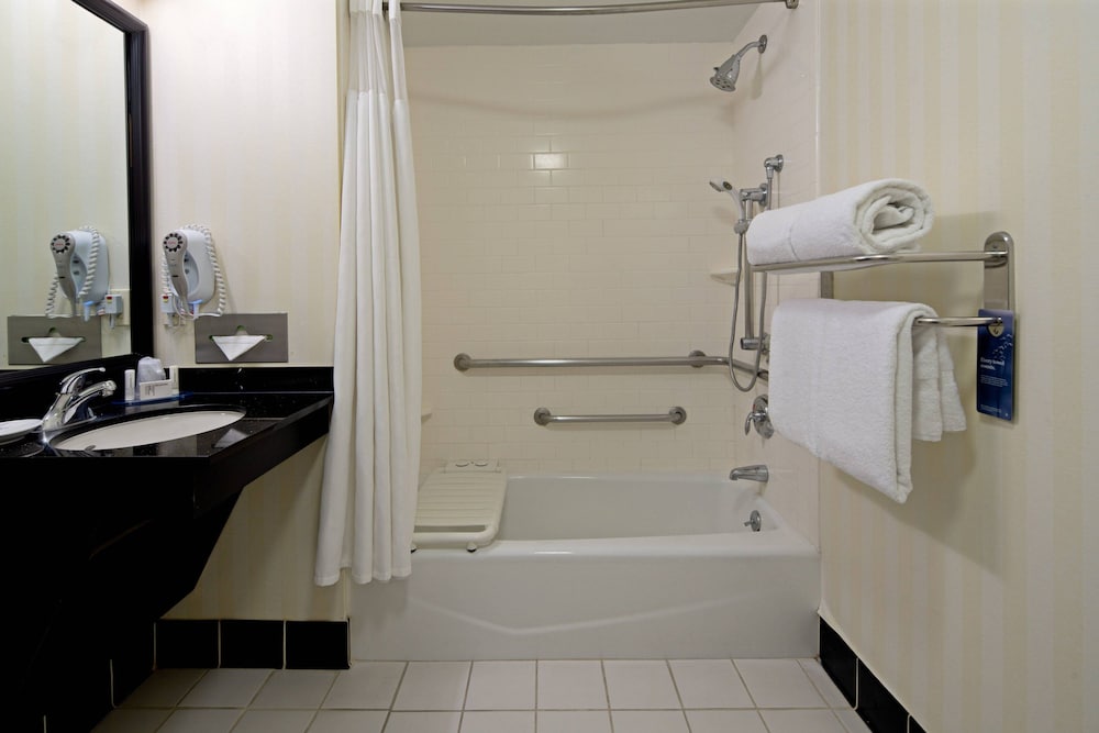 Fairfield Inn Suites By Marriott Turlock 11/21