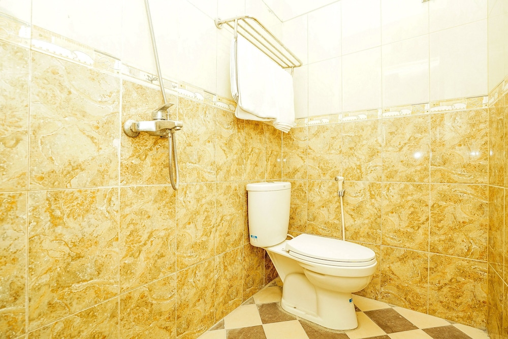 Ardhya Guest House 44/46