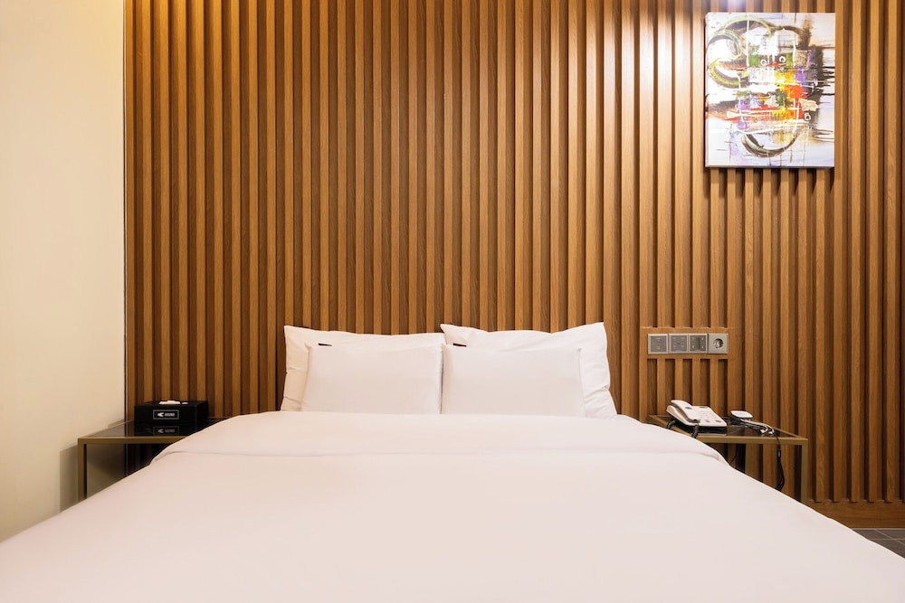 Divine Hotel Suncheon 25/37