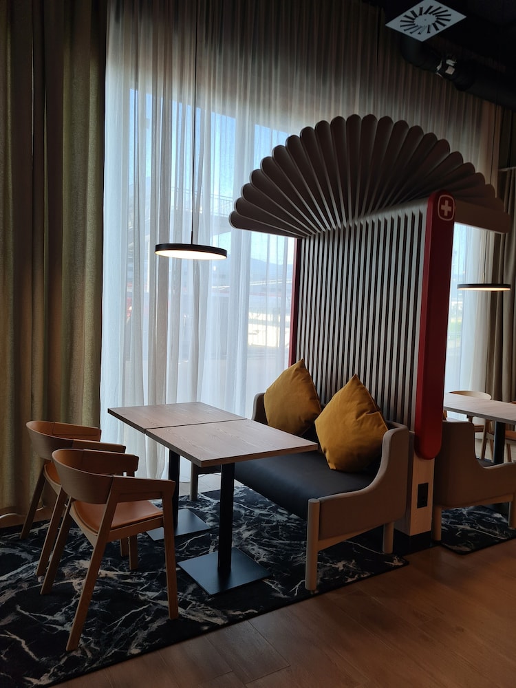Mercure Hotel Delemont 39/55