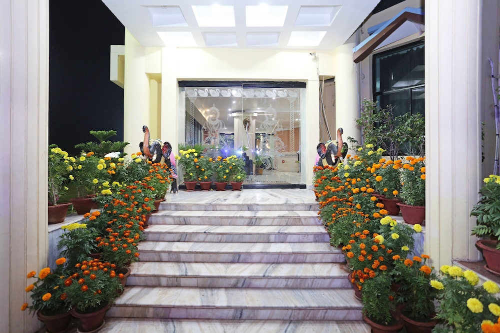 Hotel Niladri 2/25
