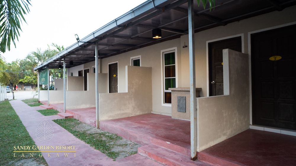 Sandy Garden Resort 9/40