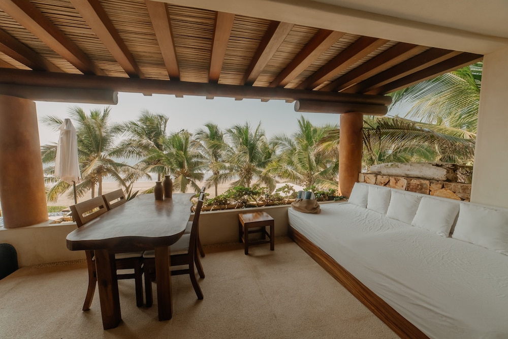 Las Palmas Luxury Villas 31/50