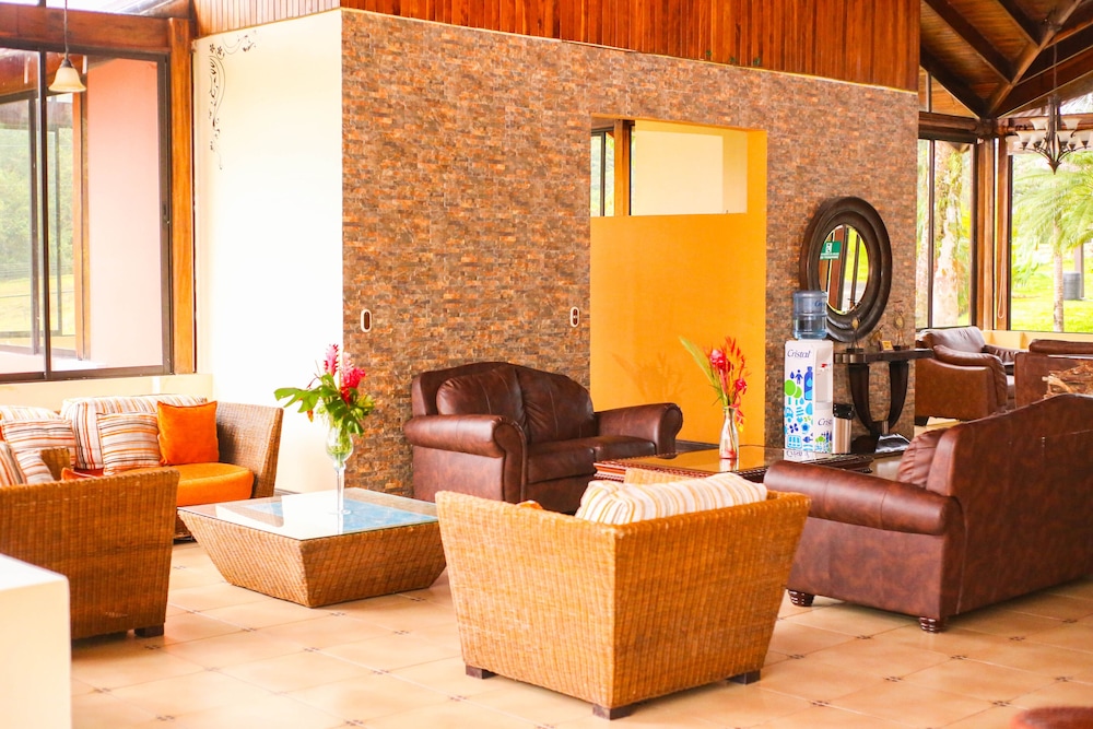 Arenal Paraiso Resort Thermo Mineral Hot Springs 28/50