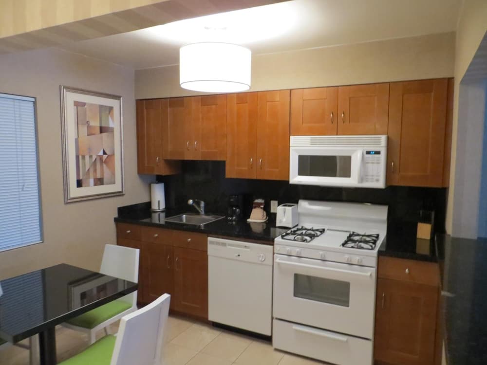 7 Springs Inn Suites 49/60