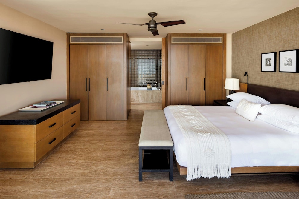 Deluxe, 2 Double Beds, Ocean View
