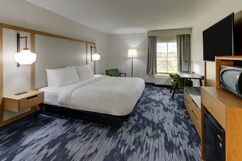 Fairfield Inn & Suites by Marriott Southport 16/45