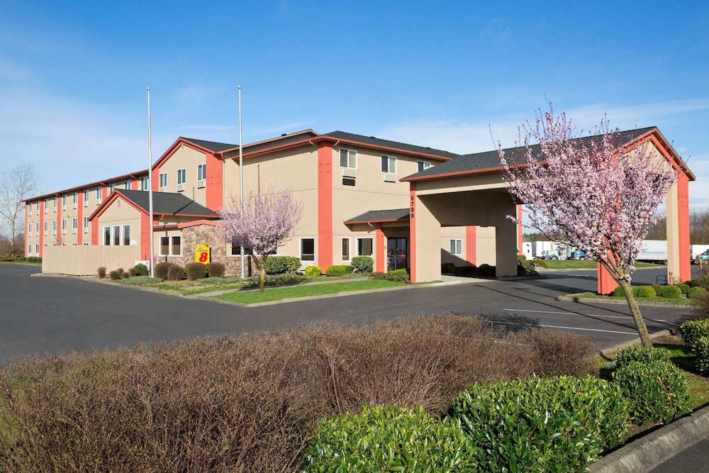 Super 8 by Wyndham Bellingham Airport/Ferndale WA 2/57